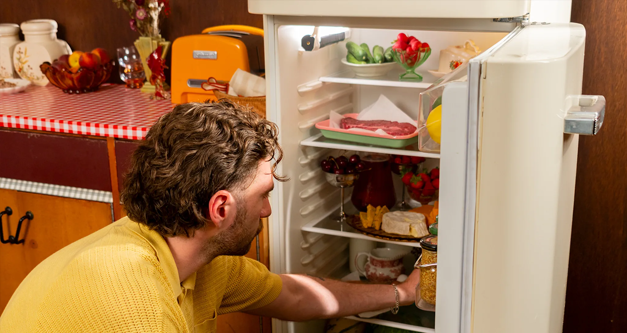 10 Cat Food Ingredients to Avoid in 2026