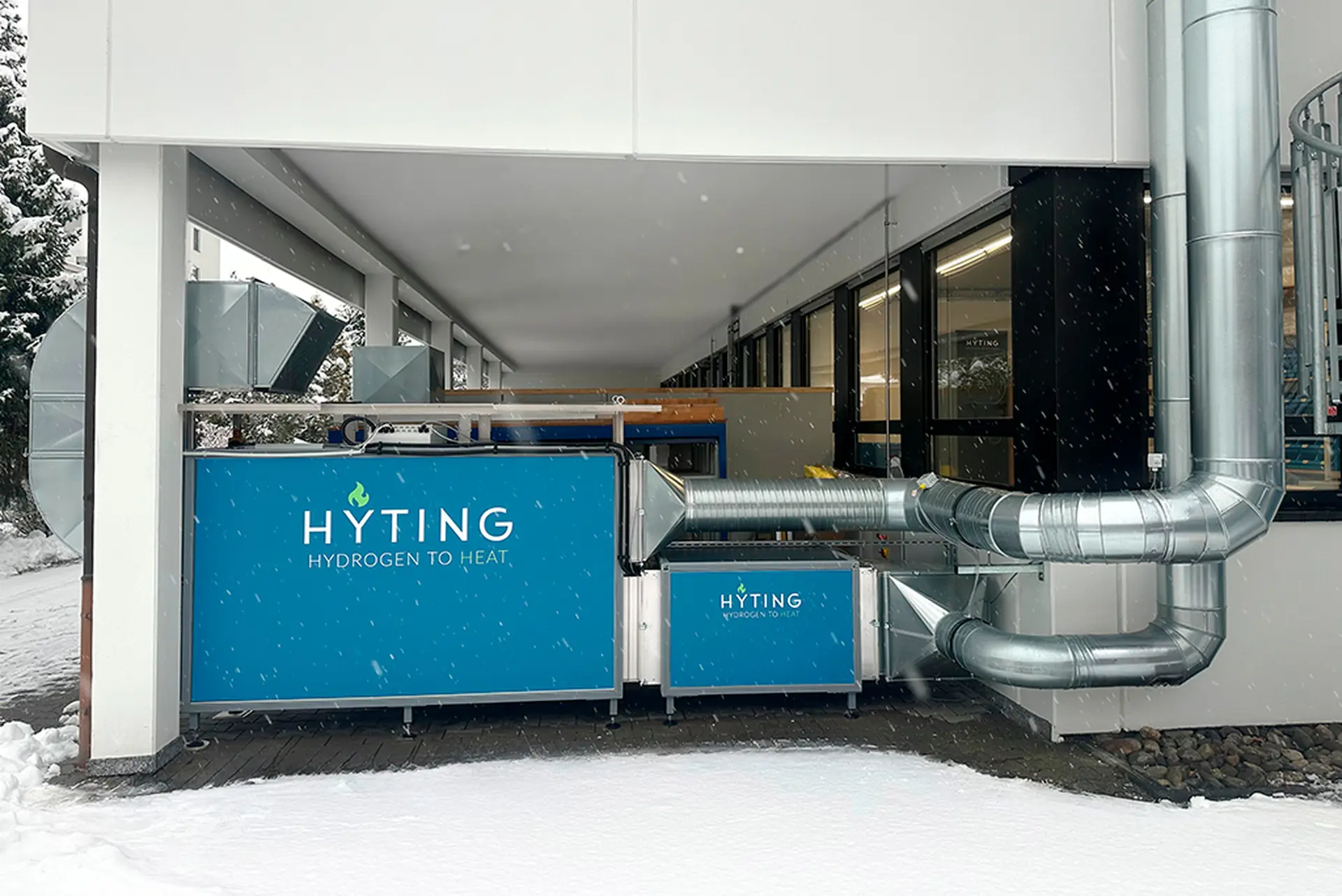 In the press: World’s first hydrogen air-heating system goes into operation