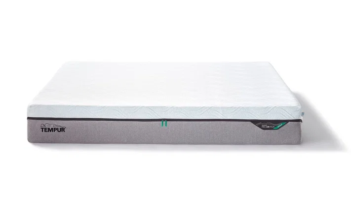 Sleepy Scandinavian Storage hotelbox