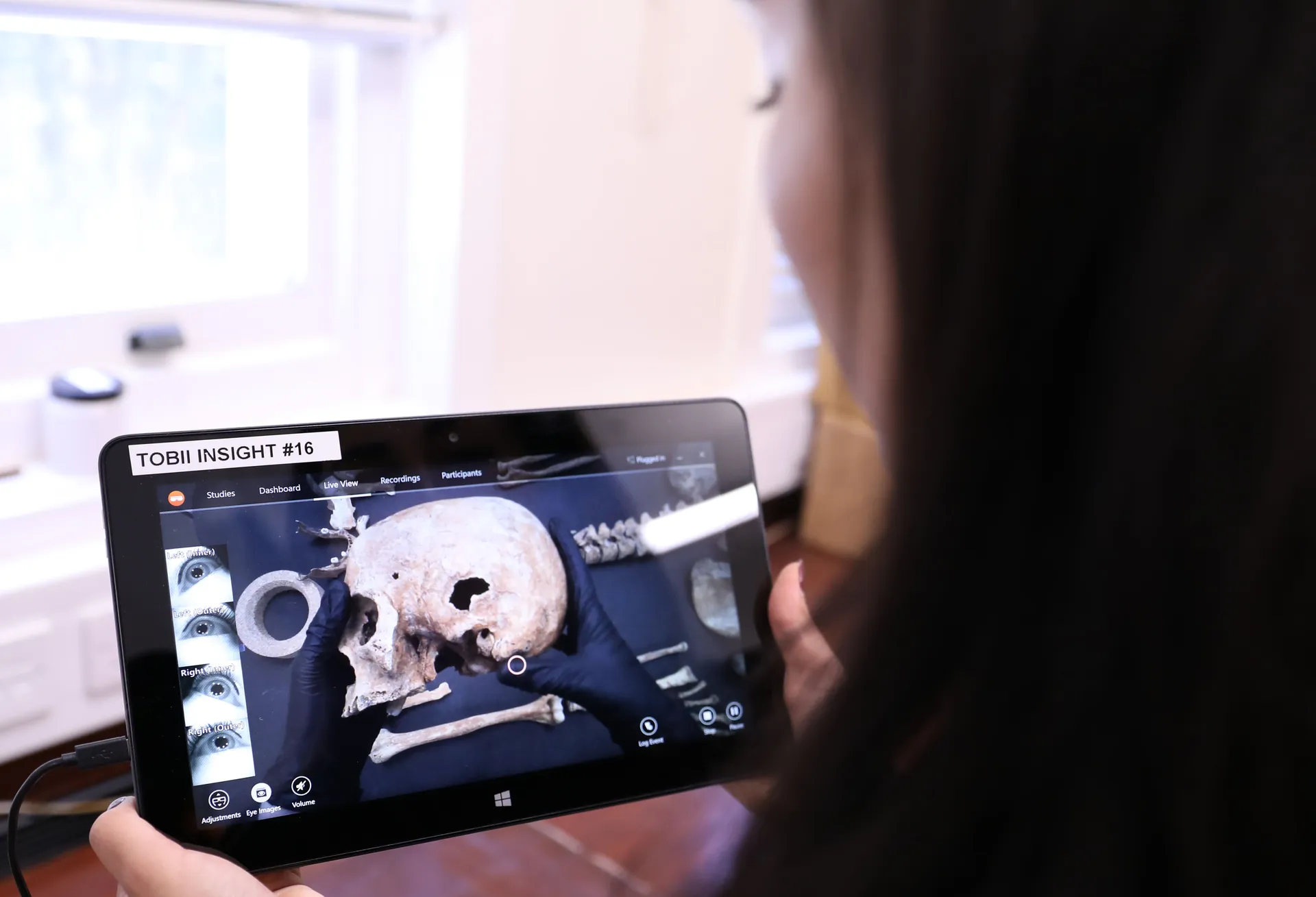 法医学における目視検査手法の標準化 - UCL 