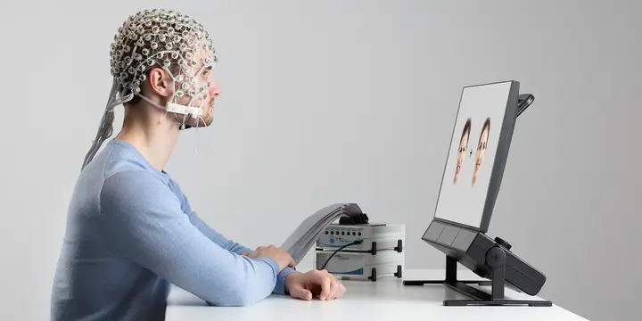 【英語版】アイトラッキングとEEG