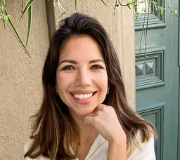 Dr. Monica Siqueiros