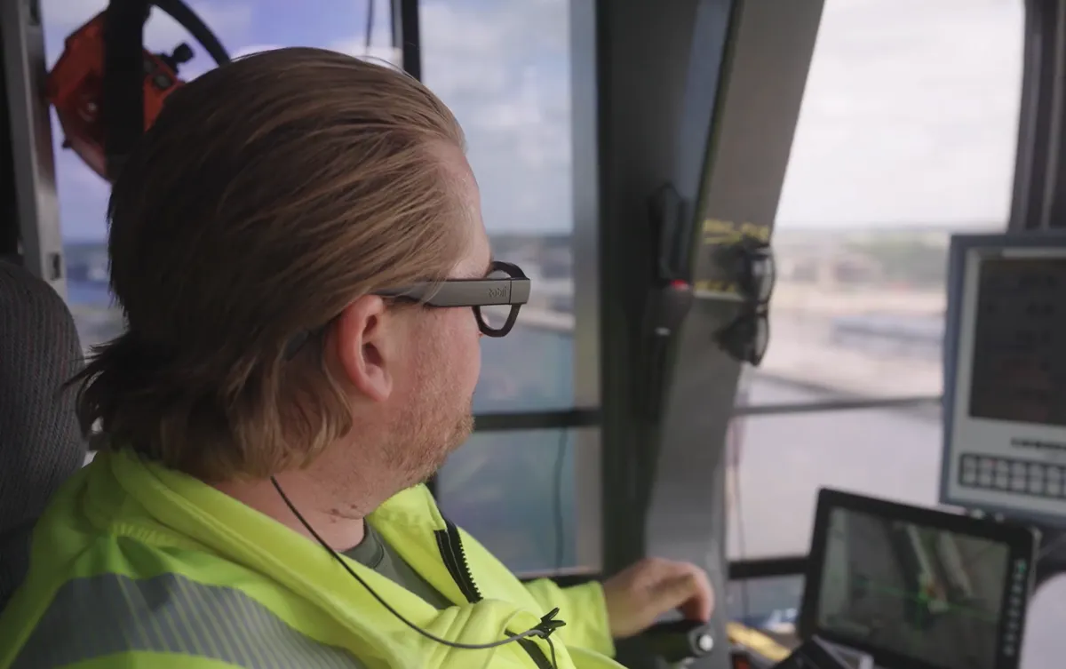 Enhancing heavy machinery training with Tobii Glasses X - Tobii