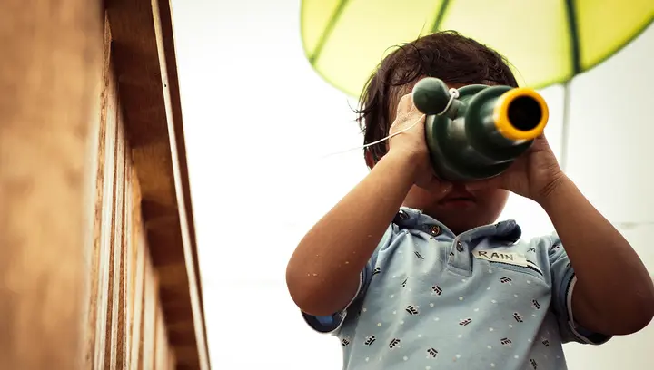 Cómo la curiosidad potencia el aprendizaje de idiomas en la infancia