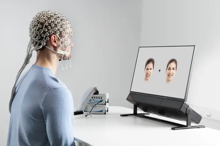 【英語版】Brain Products社によるEEGとの融合