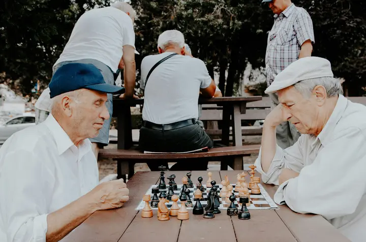How does Parkinson’s disease alter visual search? 