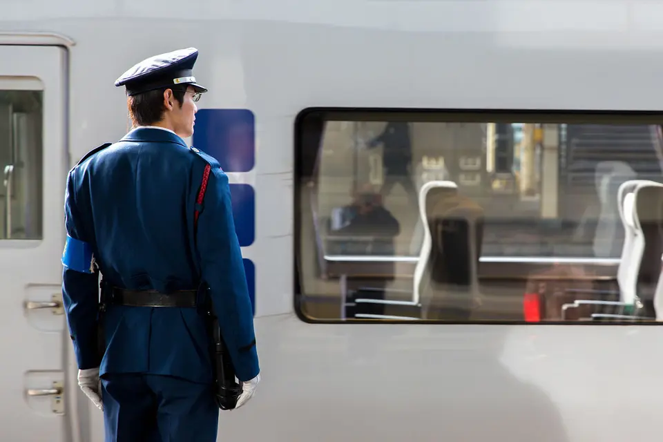West Japan Railway improves conductor training and passenger safety