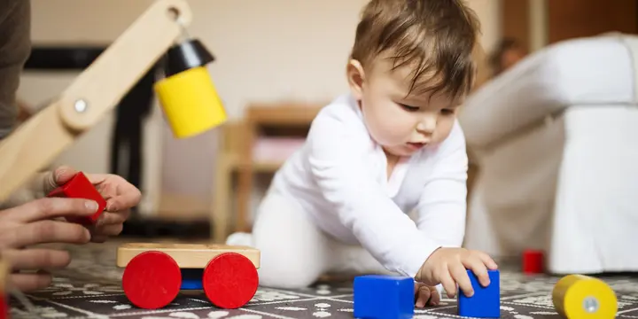 L'eye tracking permet de mieux comprendre les capacités de traitement de l'information sociale chez les nourrissons