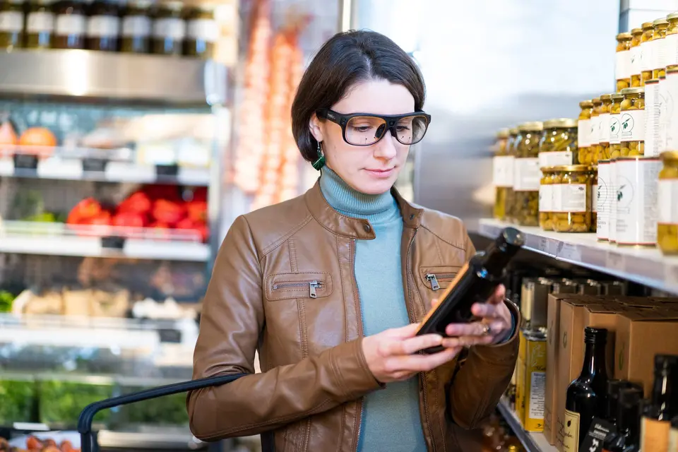 Shopping in a store wearing Tobii Pro Glasses 3