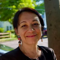 Dr. Zsuzsa Kaldy