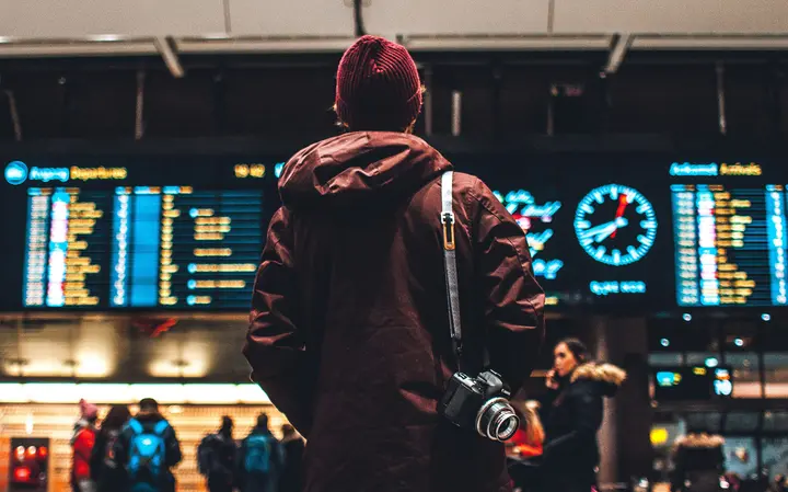 Eye tracking enhances airport wayfinding systems