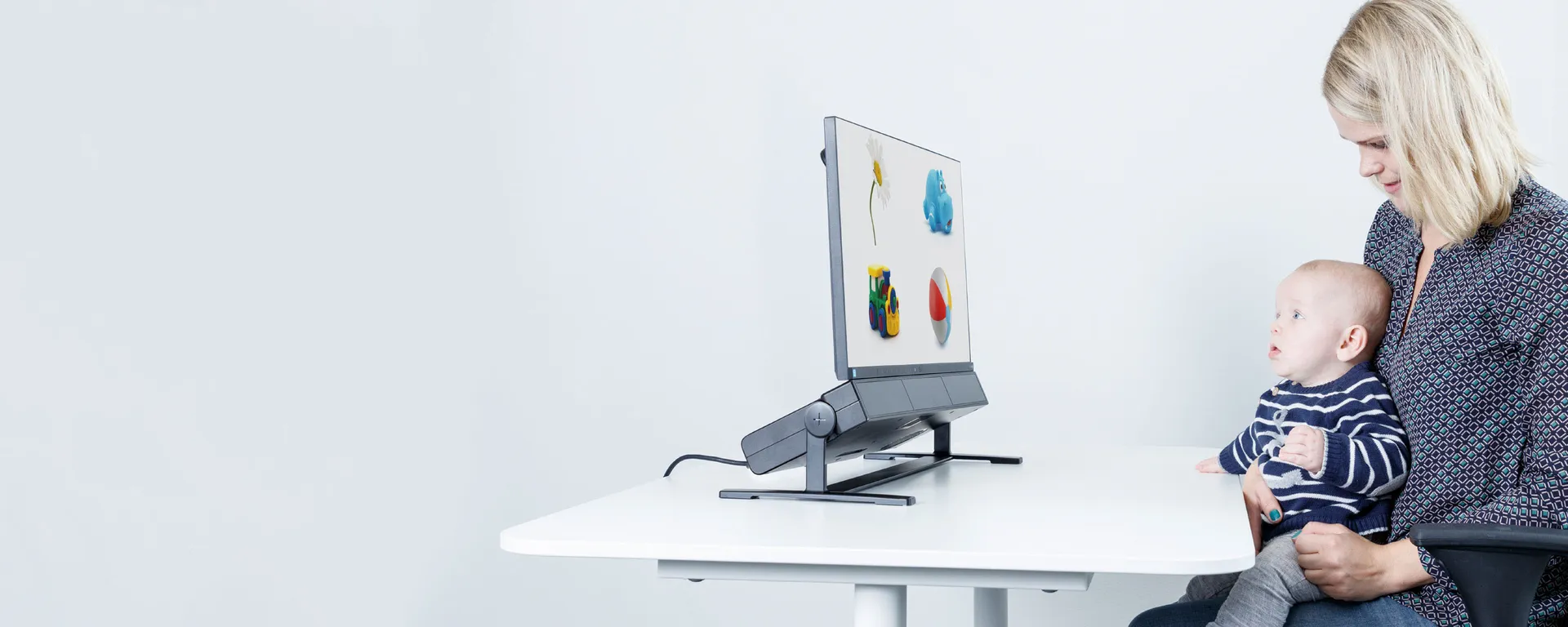 A beginner's guide to a screen-based eye tracking study