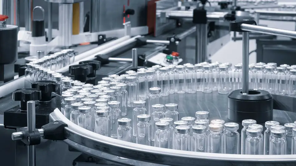 Revolutionizing drug inspection and training with eye tracking 