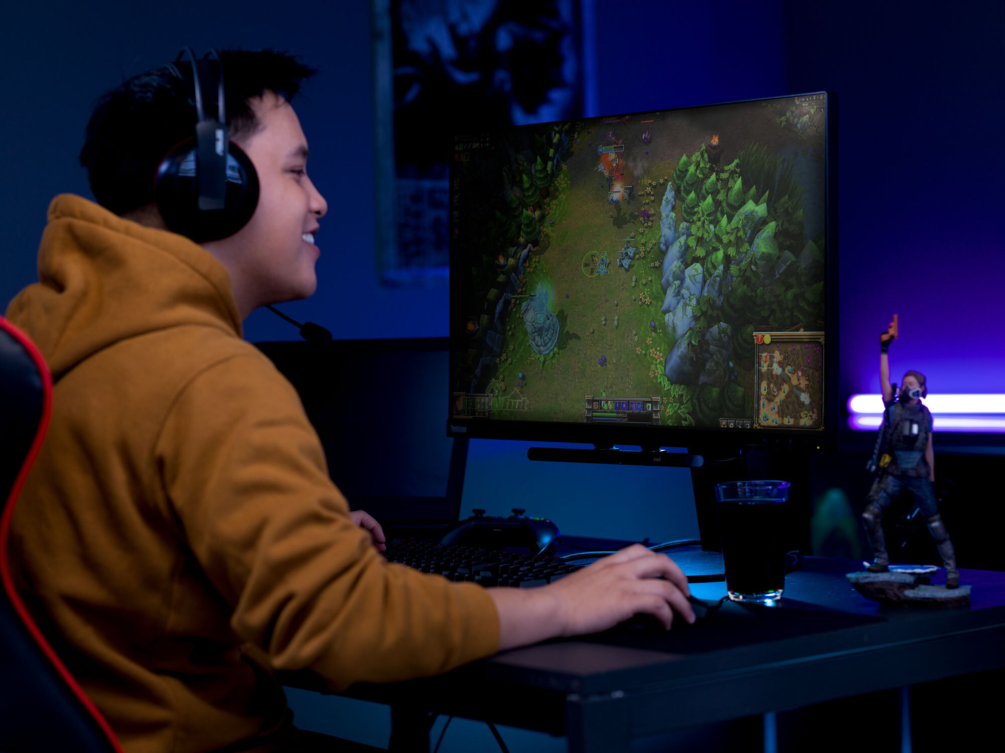 What makes Tobii Eye Tracker 5 so immersive? - Tobii