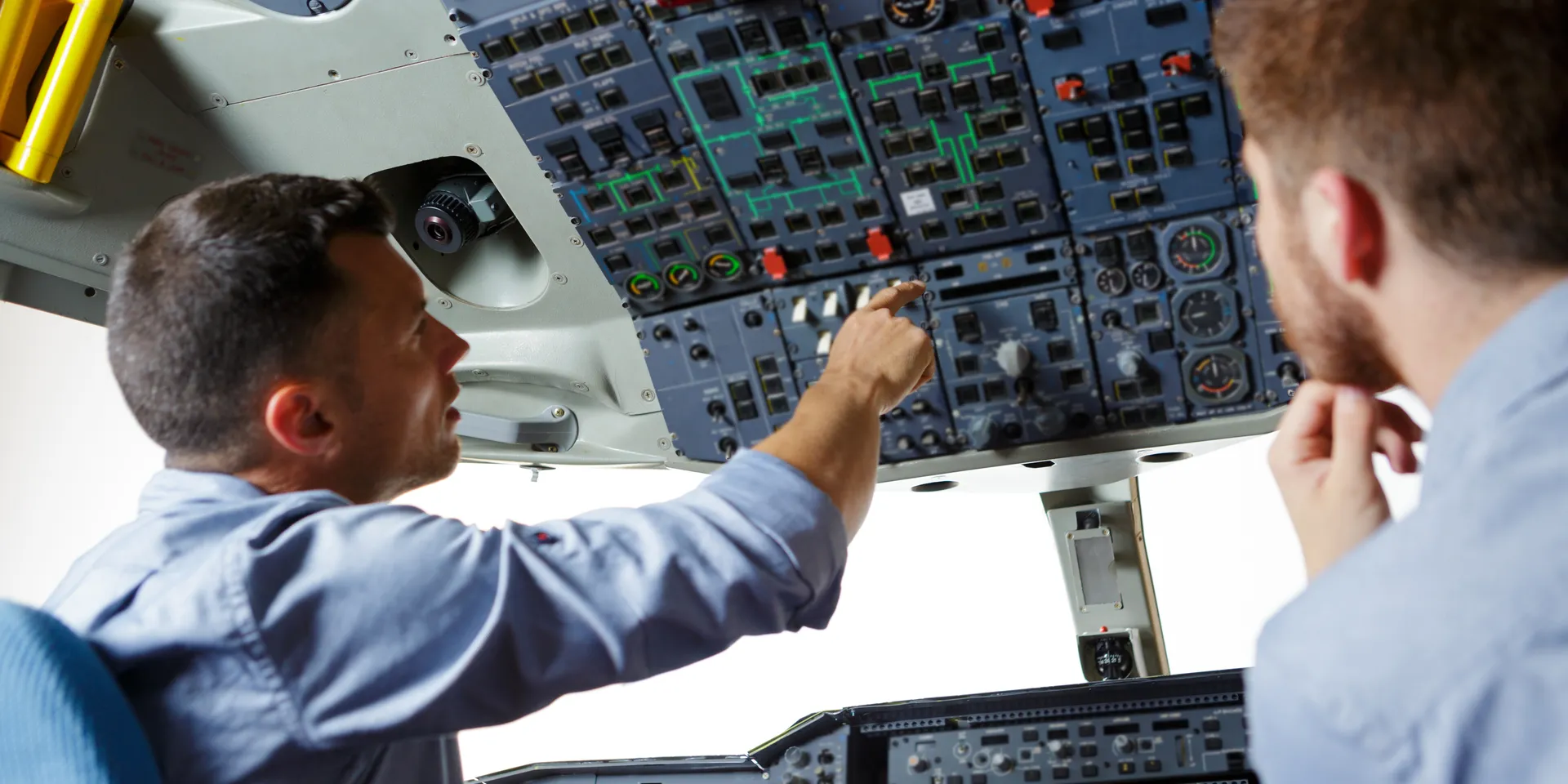 Eye tracking for training