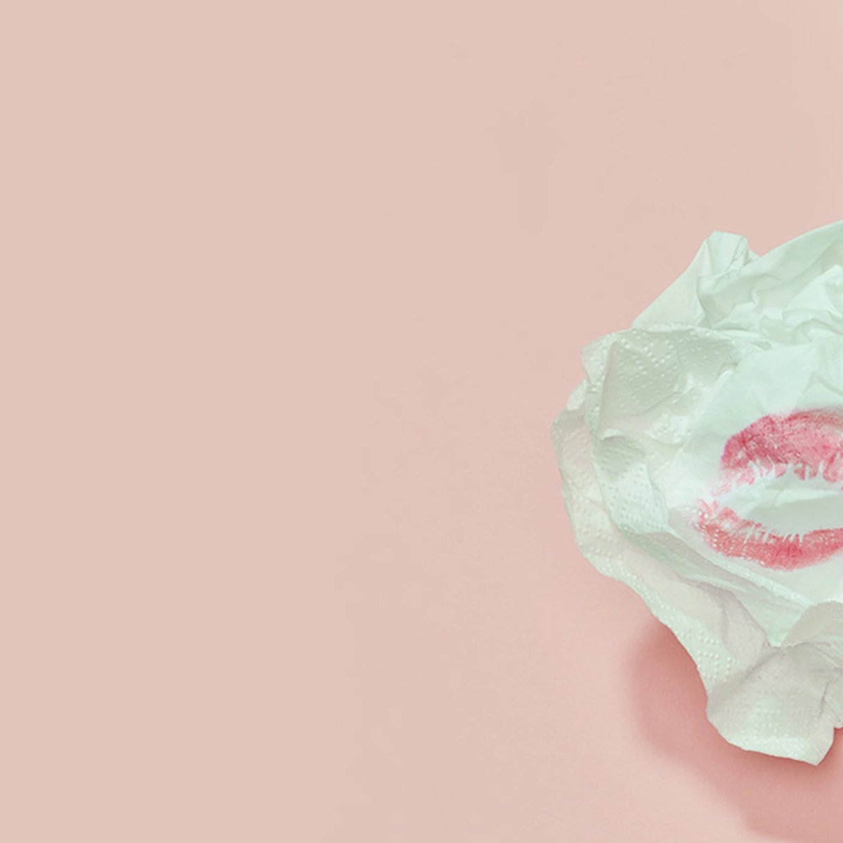 hero - kusje - makeup - beauty - roze - papiertje - mond - Tom ten Seldam