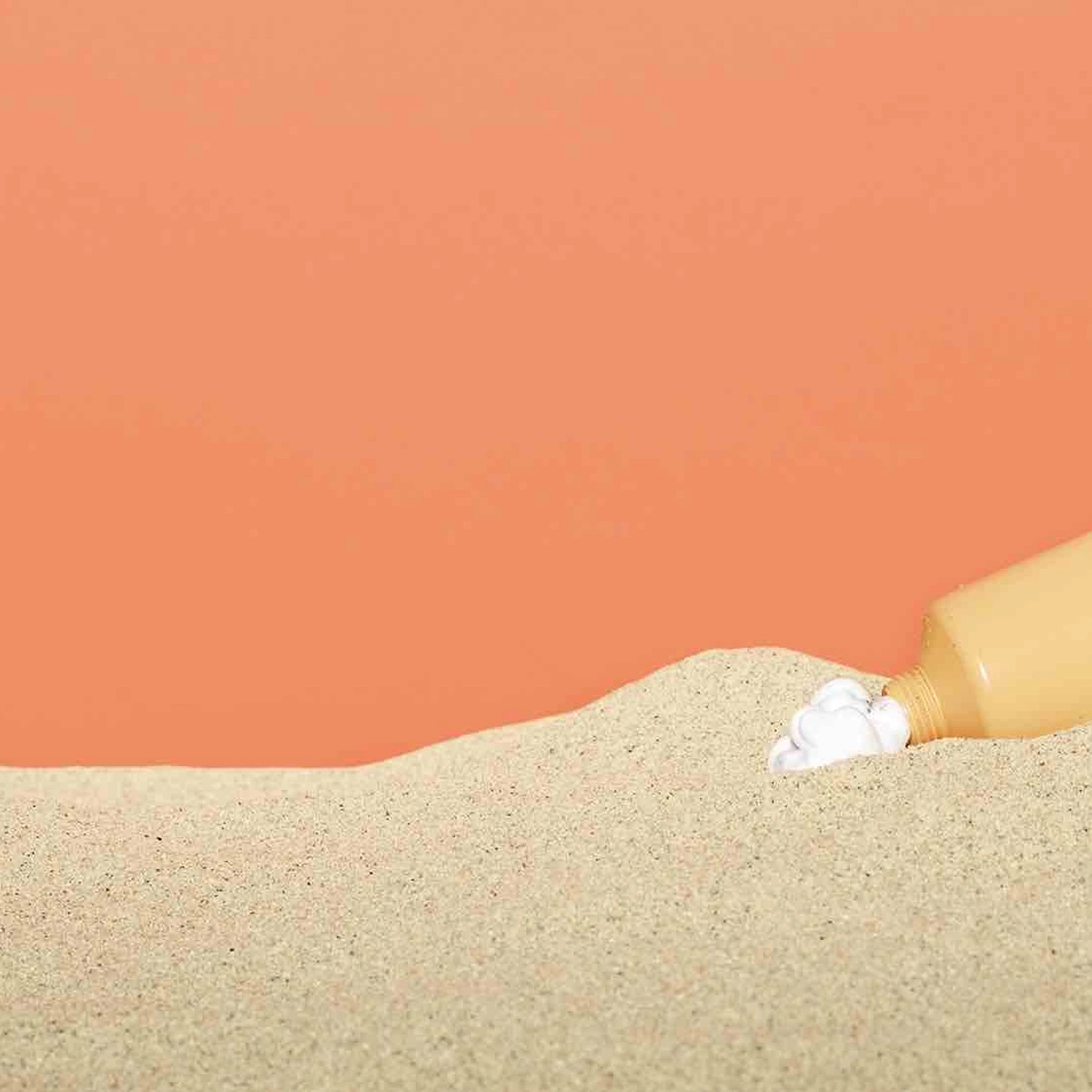 Header - zonnebrand - strand - zand - Frank Brandwijk