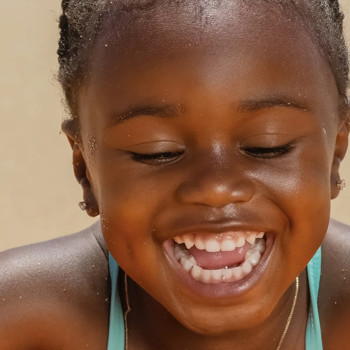 Vakantie - kind - peuter - strand - oh baby - pexels 