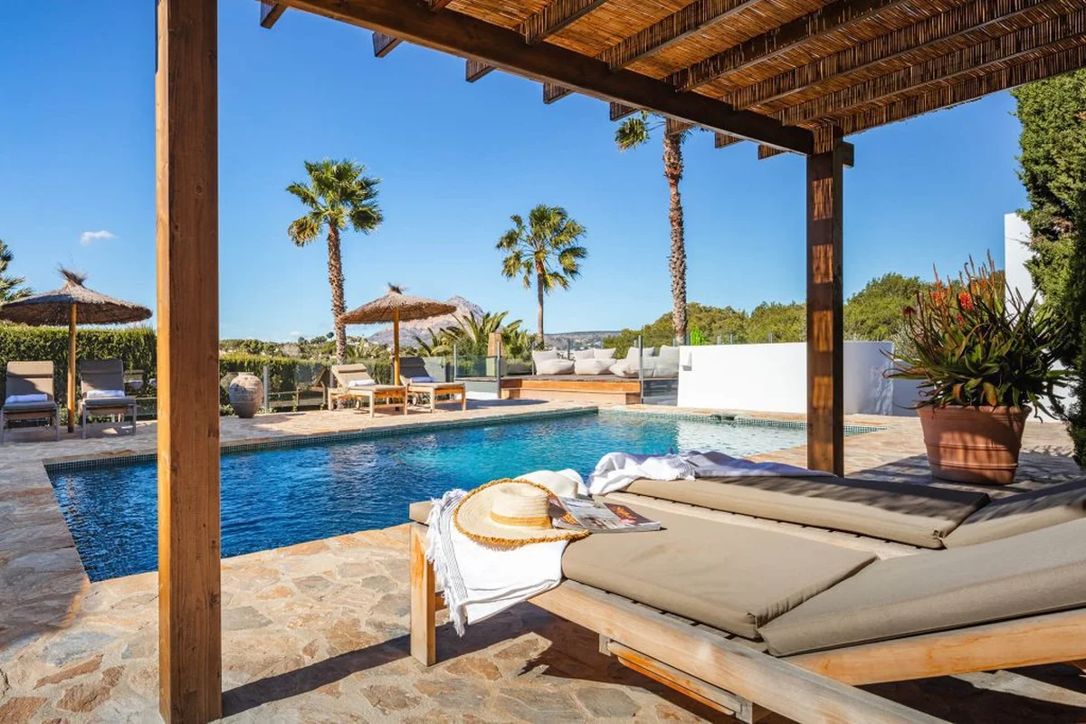 Vakantie naar de Costa Blanca? Zo vind je jouw ultieme vakantiehuis