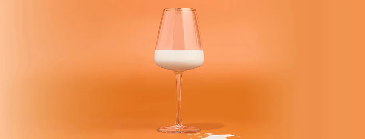 Header-ZB06-still-glas-melk-baby-wijnglas-psyche-Tomtenseldam