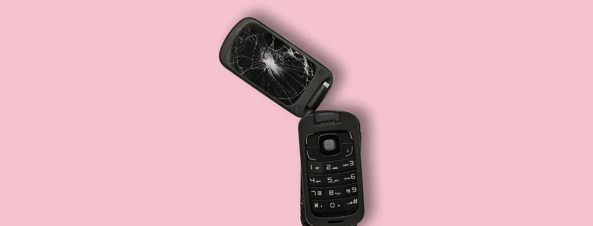 header - telefoon - kapot - zwart - unsplash