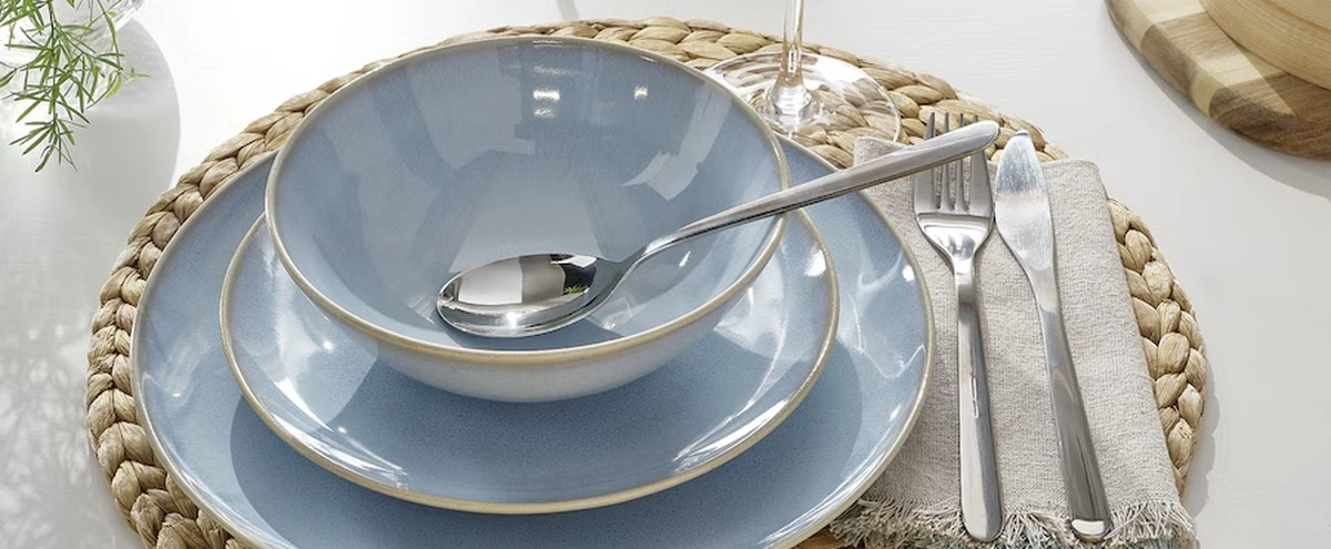 Header - ikea servies - lichtblauw - vliegt de winkels uit