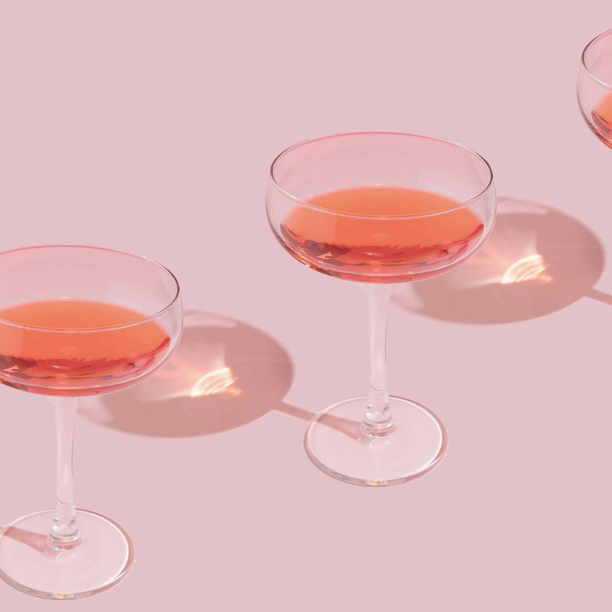 Header - cocktail - glazen - Shutterstock