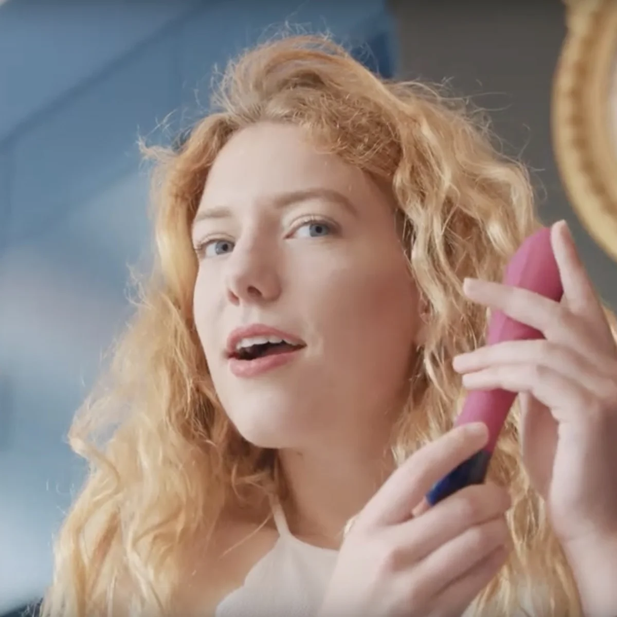 Olala: 7 influencers gespot op feestje met seksspeeltjes 