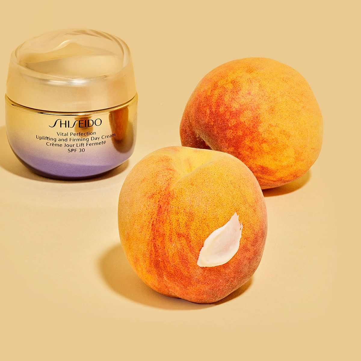 header - perzik - creme - beauty - loes de boer