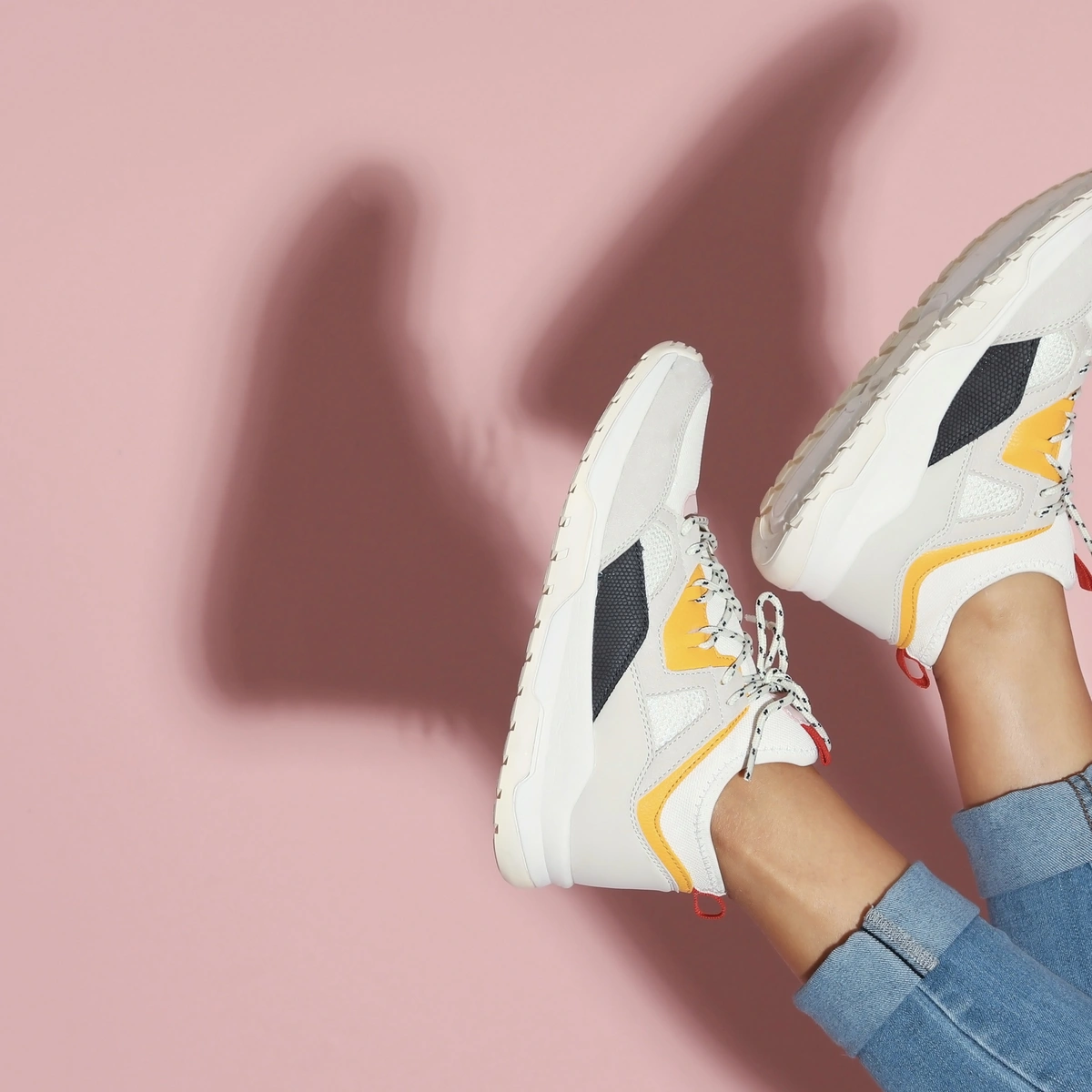 Header - schoenen - voeten - Shutterstock