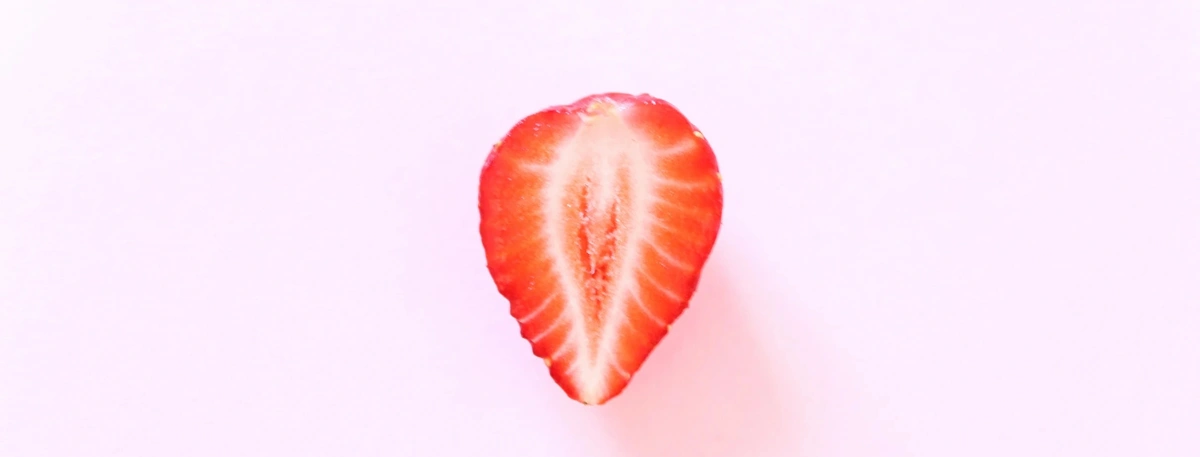 Header/hero - aardbei - fruit - zomer - eten - voedsel - Unsplash