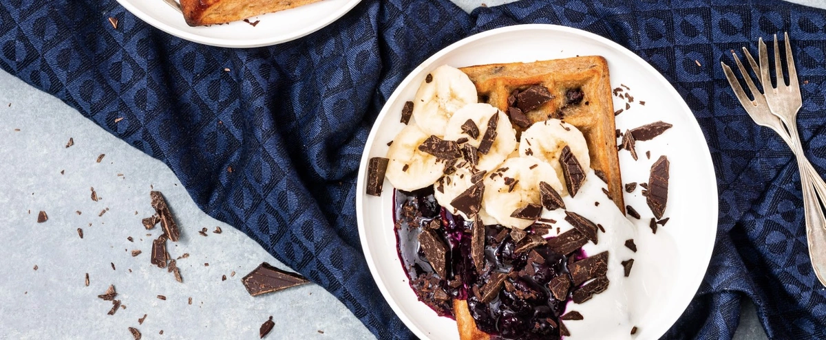 Header - chocolate chip wafels - chickslovefood