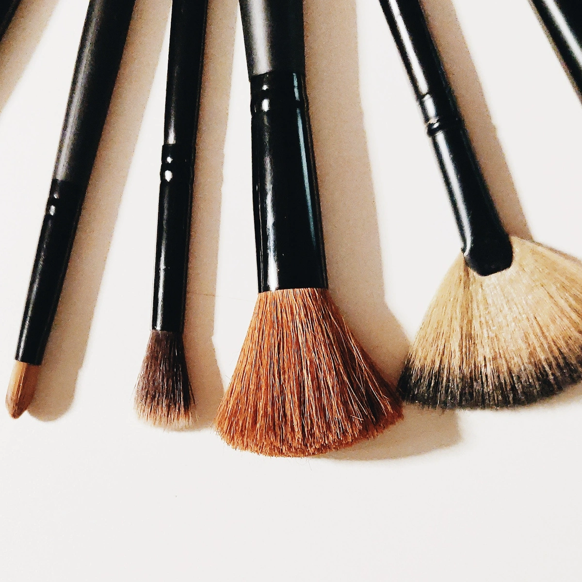 Header/hero - kwasten - borstels - make up - make-up - producten - beauty - Pexels
