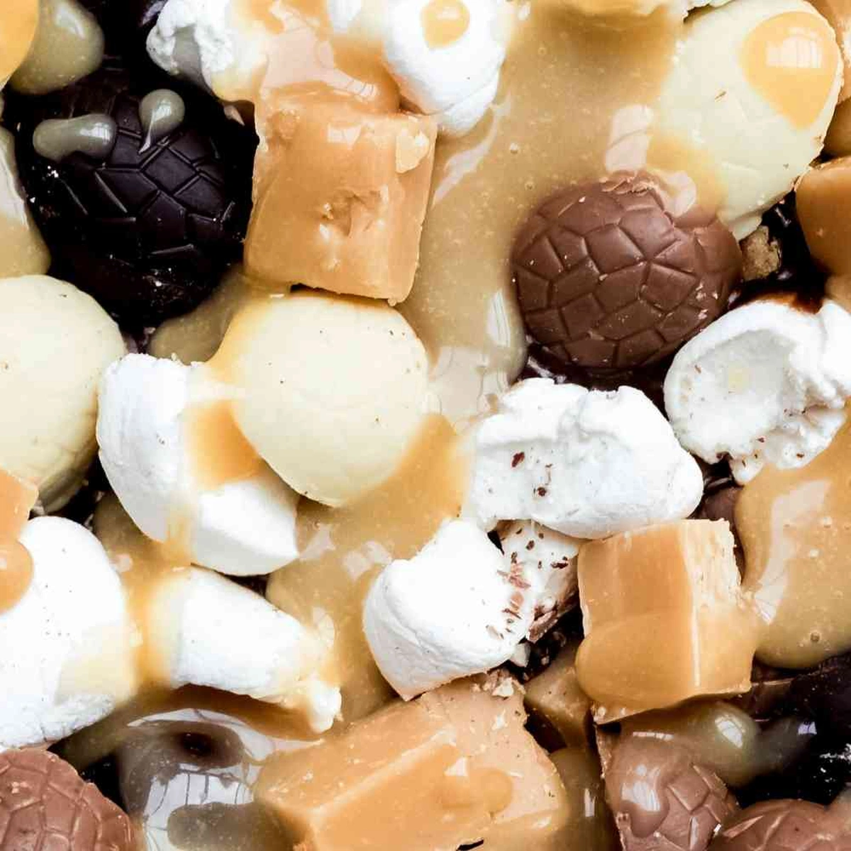 Fokking makkelijk recept - chickslovefood - rocky road paastaart