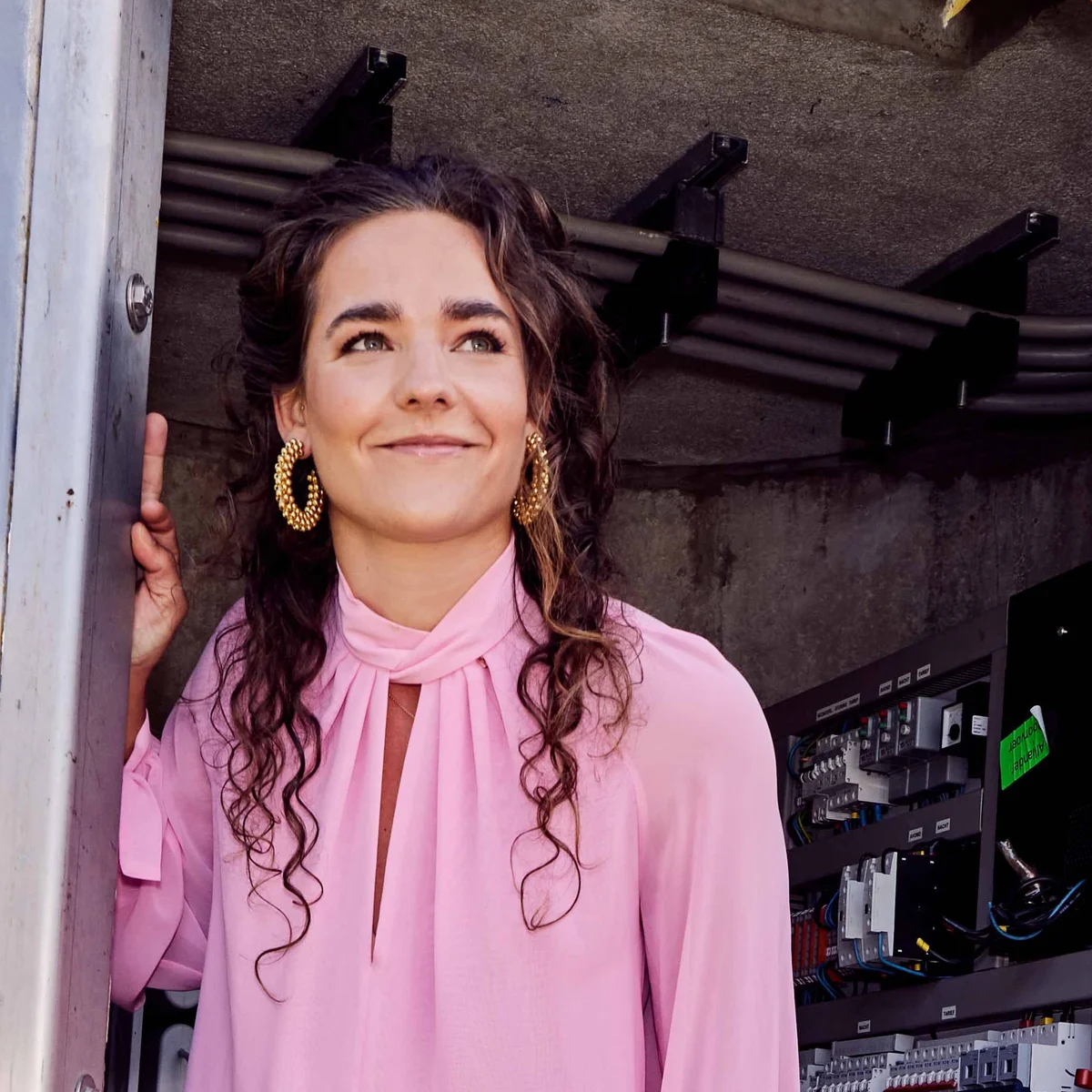 header - Alliander - Willemijn - &C's Editie #11 2023 - Julie Vielvoije