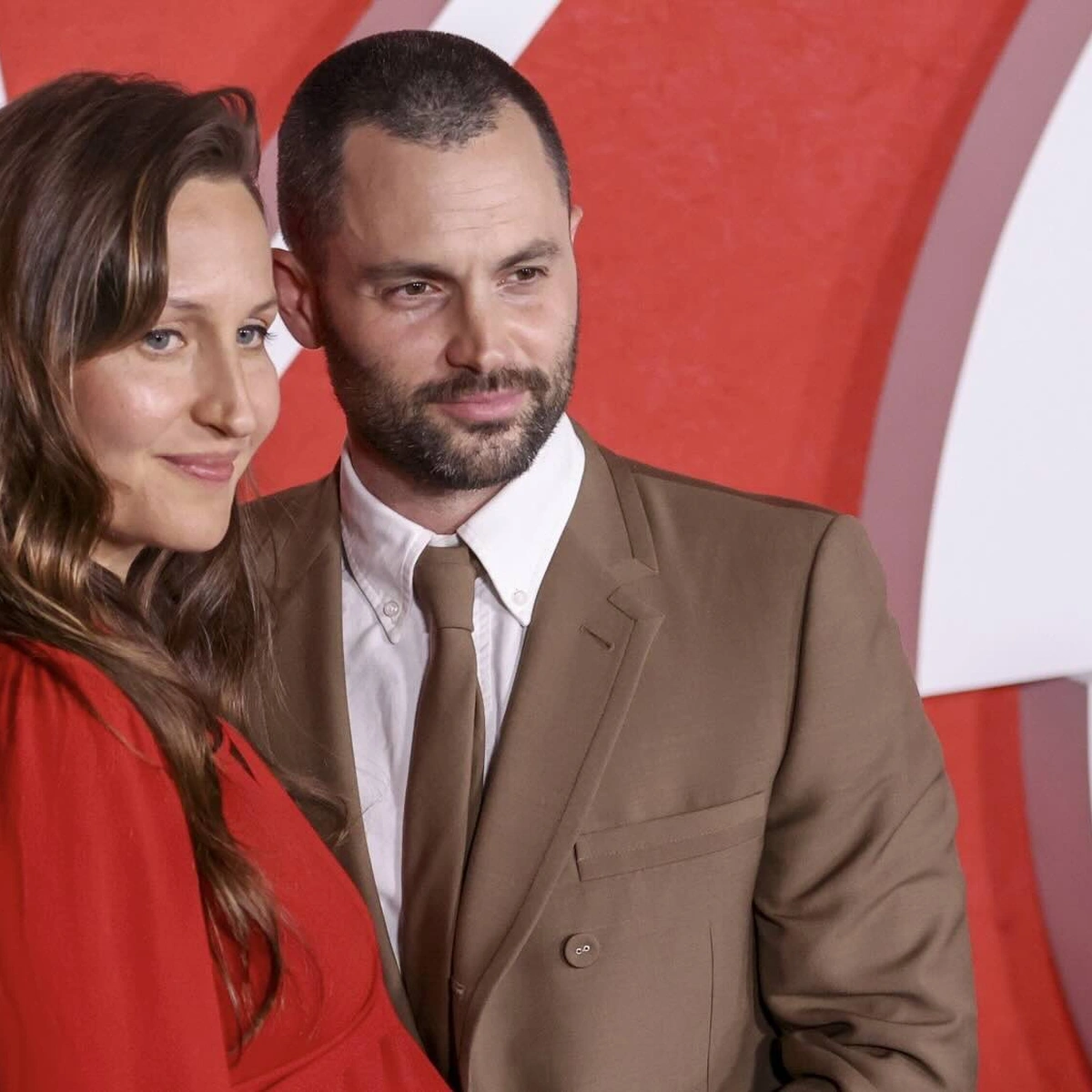 Penn Badgley en Domino Kirke  ANP 