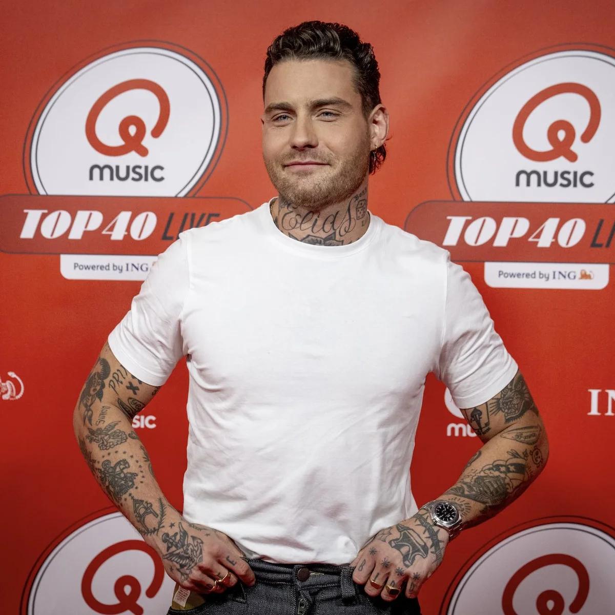 Douwe Bob op rode loper