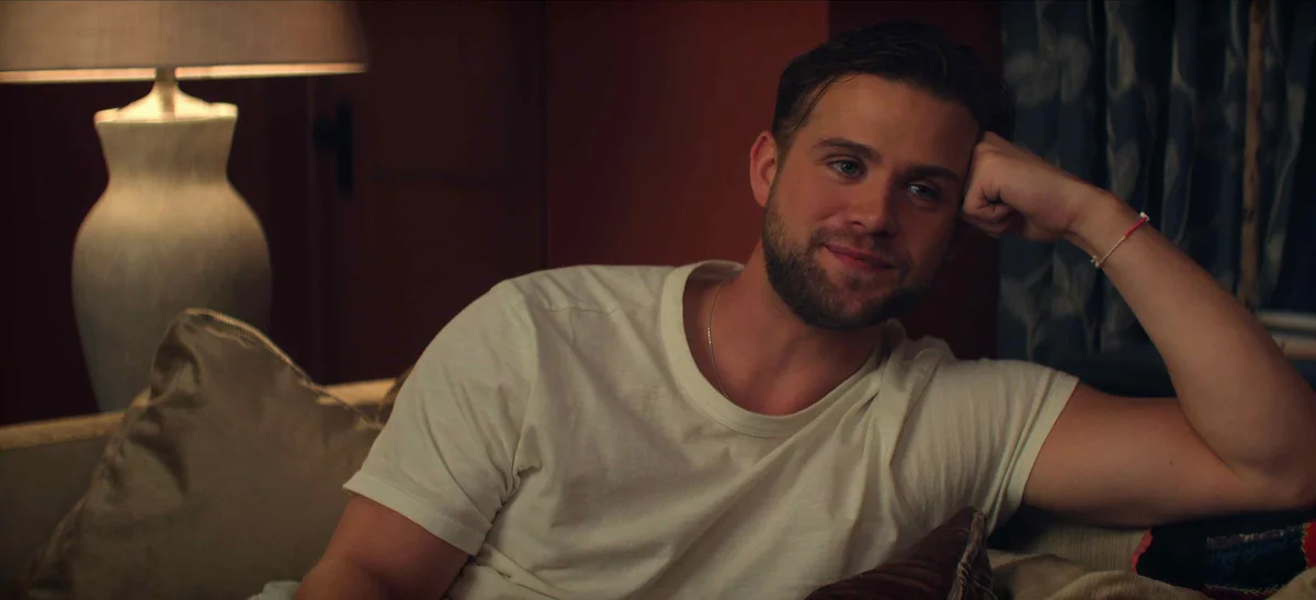 Header - Vladimir - serie - Leo Woodall - Netflix beeldcredits