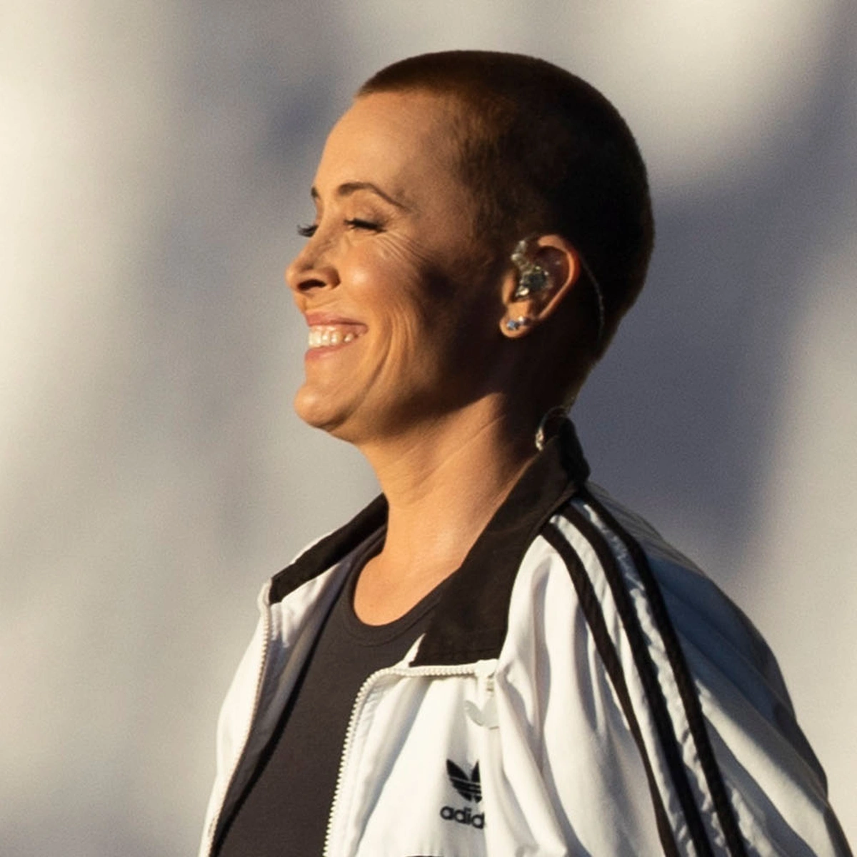 header - anouk - kapsel - kaal - bruno press