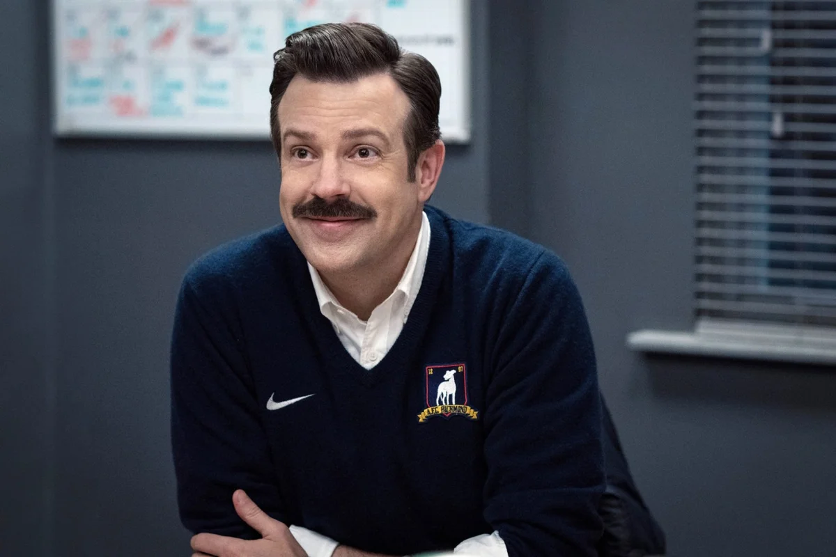 5 redenen waarom ie-der-een fan is van Ted Lasso