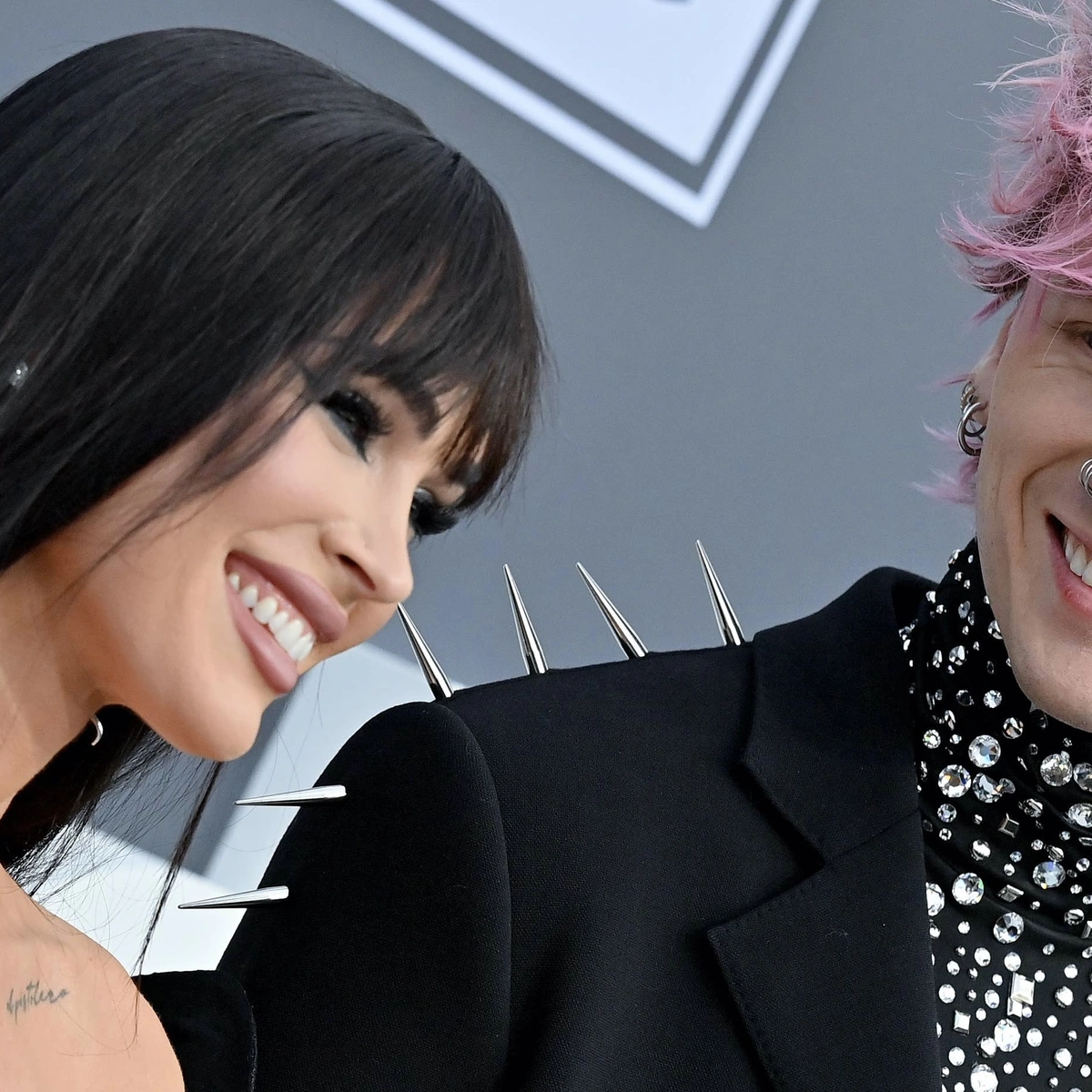 Header - Megan Fox - Machine Gun Kelly - BrunoPress