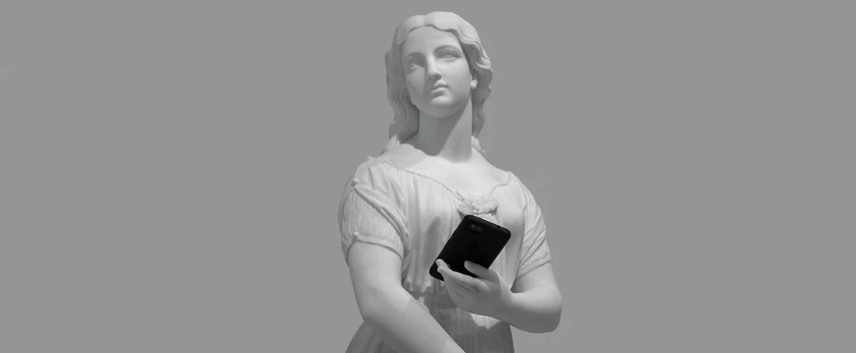 header - vrouw - telefoon - unsplash