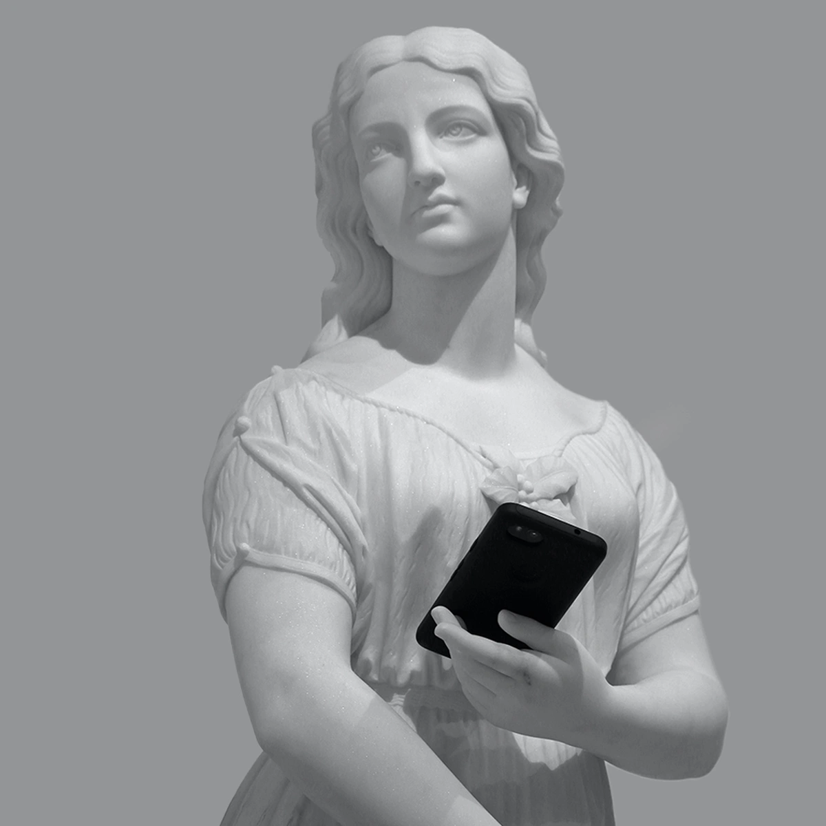 header - vrouw - telefoon - unsplash