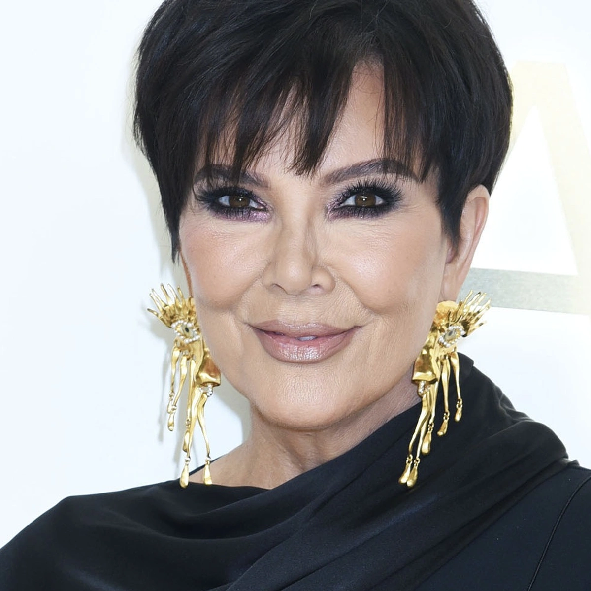 header - kris jenner - brunopress