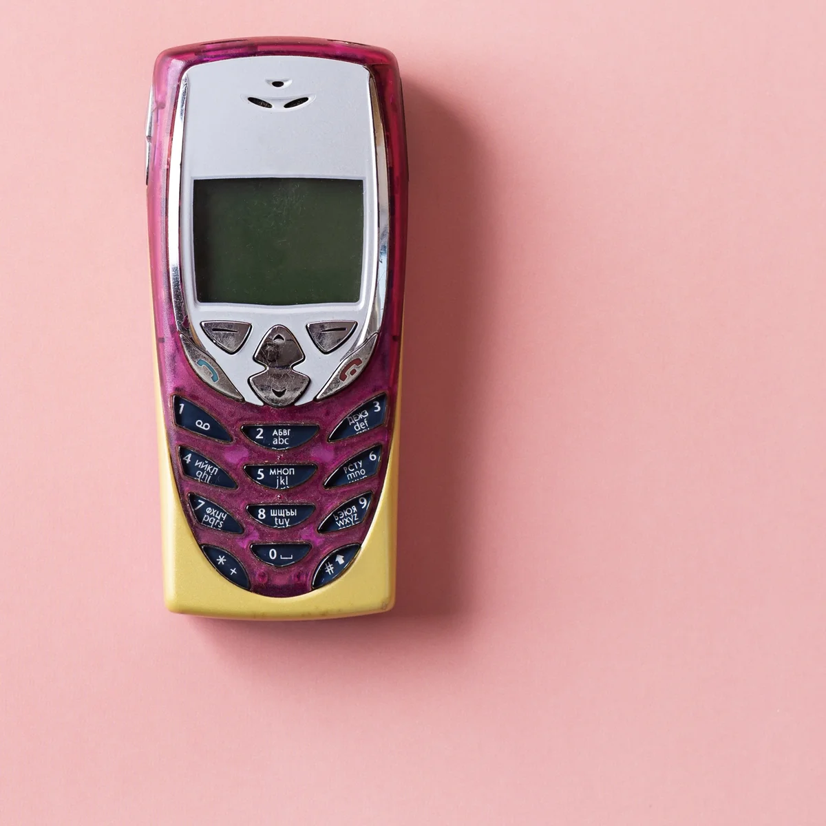 Shutterstock 1990 - 2000 mobieltje