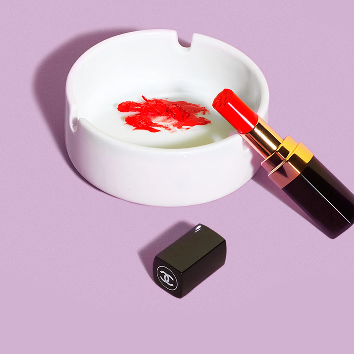 header - lippenstift - asbak - frank brandwijk