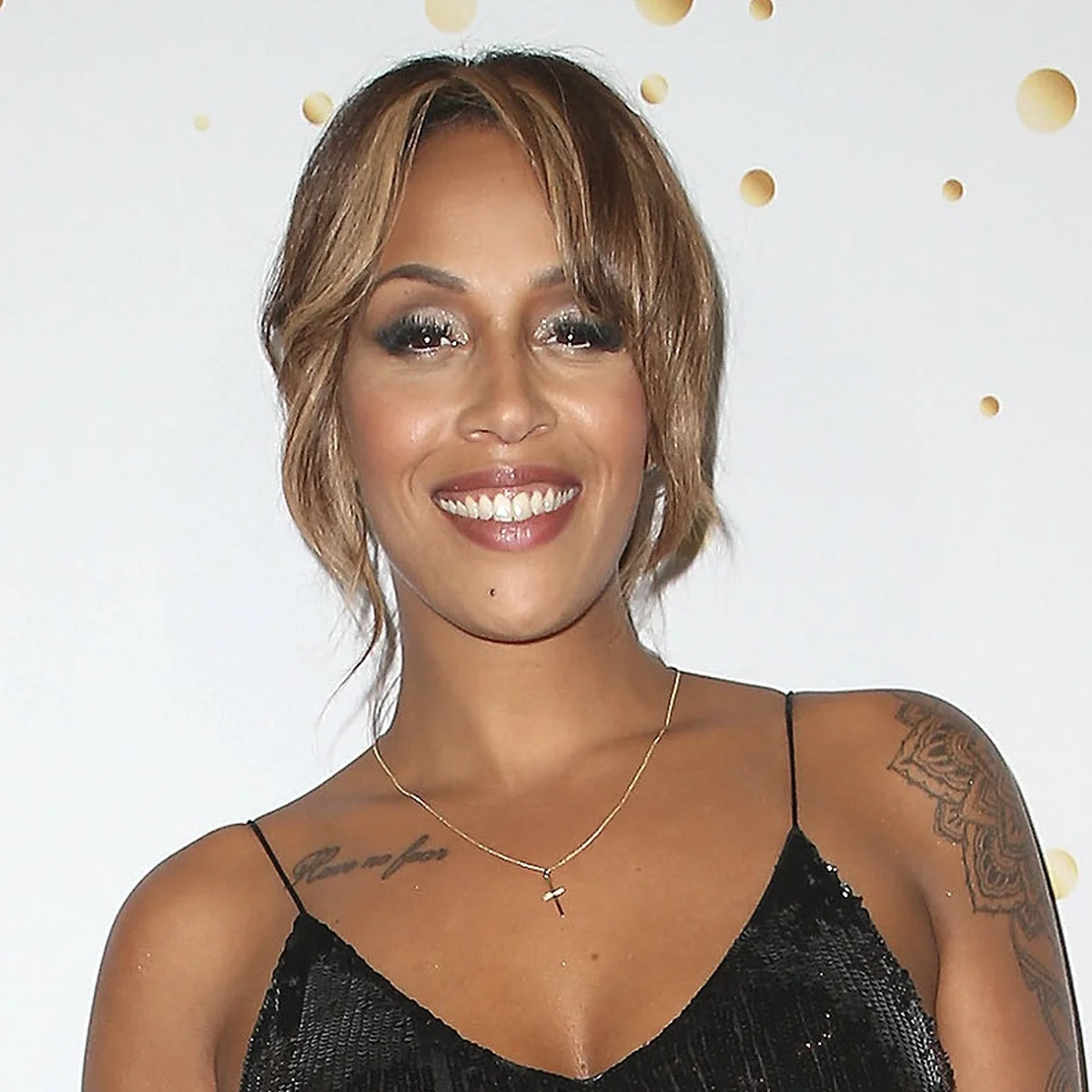 Header - glennis grace - brunopress