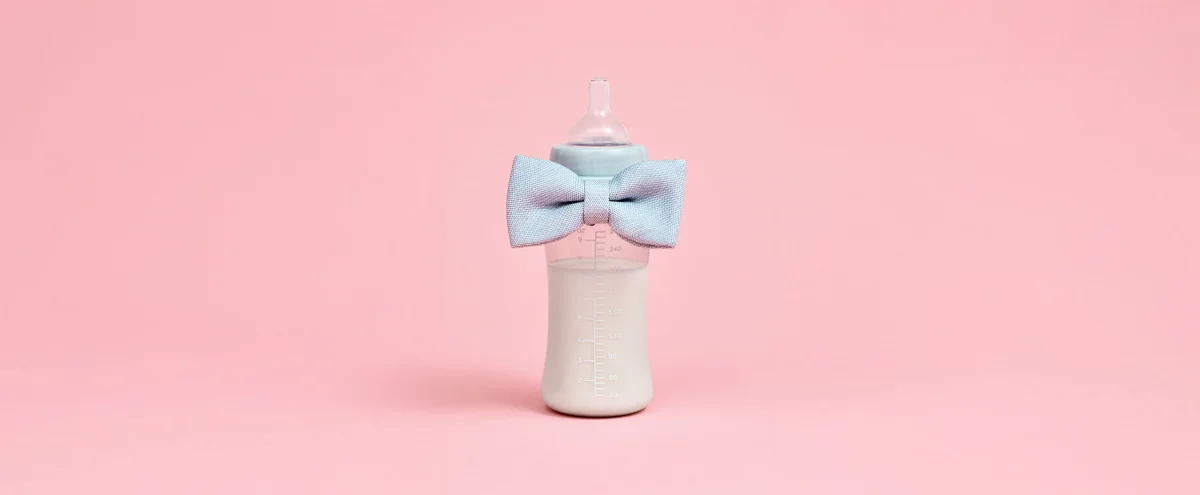 Editie 06 - Stills - B&M verhaal 4 Mama - Roze - Fles - Strik - Melk - Tom ten Seldam - Styling Cheri van Rijn - Header