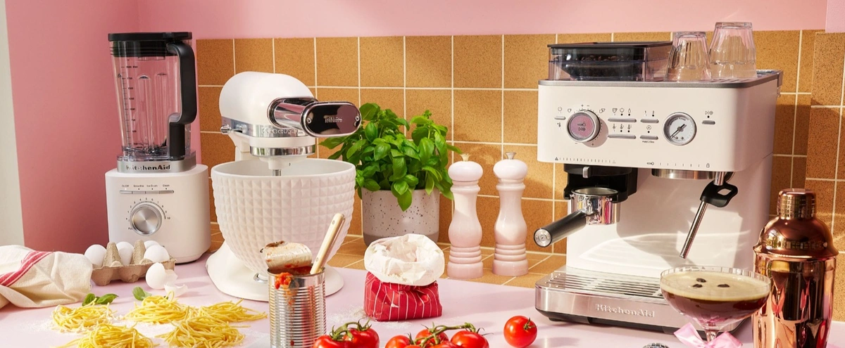 header - KitchenAid - Liz van Dijk - District 10