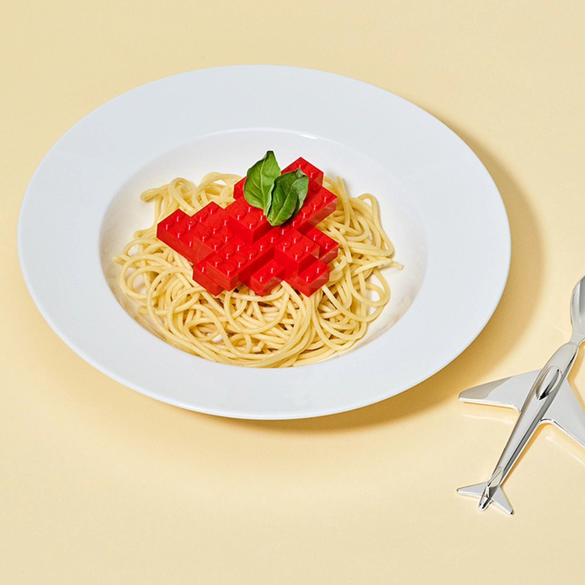 header - makeup - eten - spaghetti - kinderen - vliegtuig - tom ten seldam